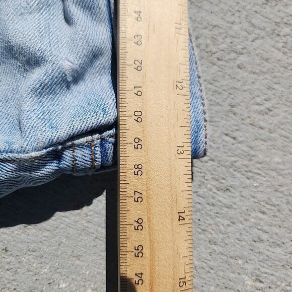 Gallery Dept Distressed Jean Womens Small Art On Display Courtesy Josue Thomas - Picture 16 of 16